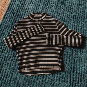 Black and white striped cropped turtleneck
